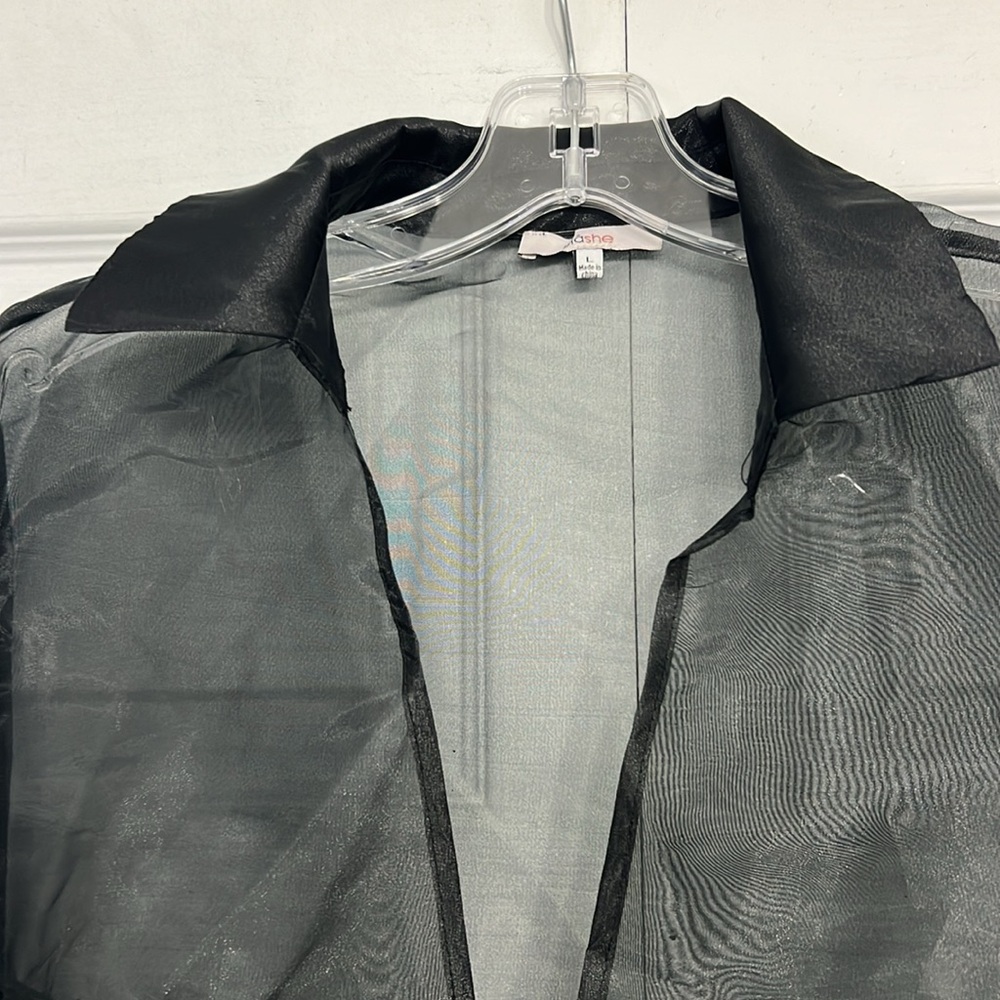 NWT Sheer Cropped Top - Picture 2 of 4